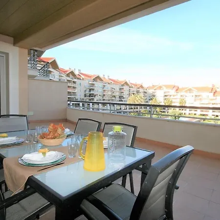 Modern In Luxurious Apartment Cascais