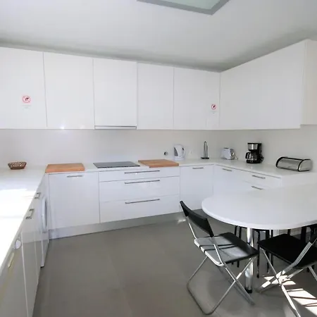 Modern In Luxurious דירה
