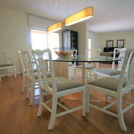 Modern In Luxurious דירה